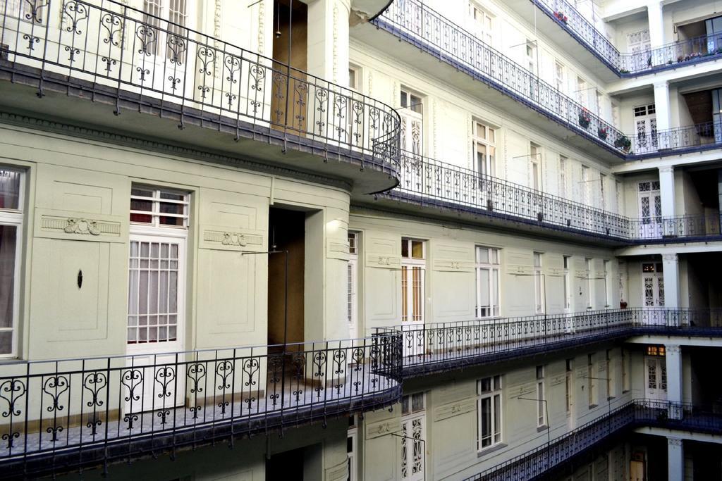 Casamia-Elegant Central Vaci St.Apt Будапеща Екстериор снимка